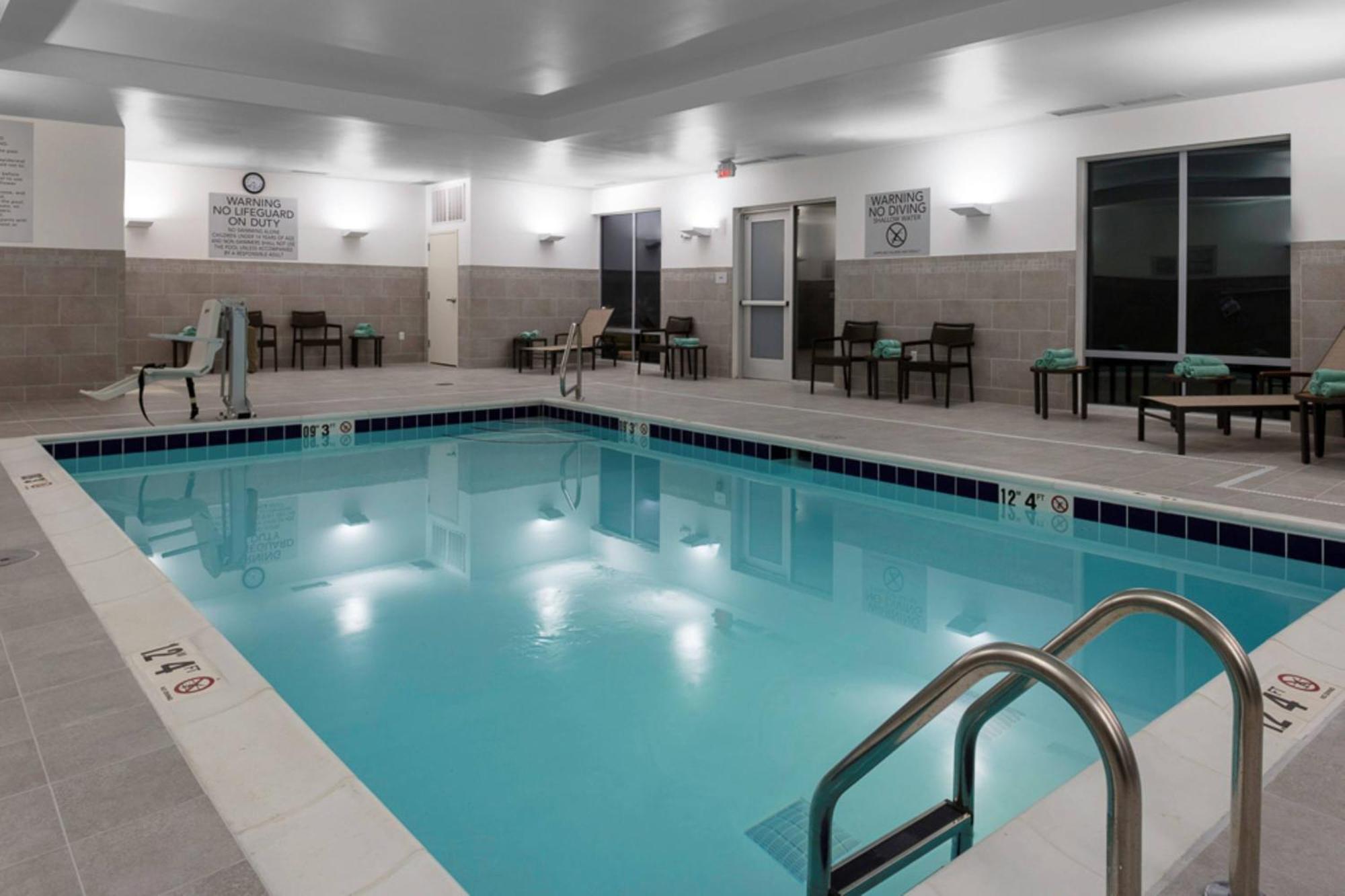 Hotel Courtyard By Marriott Indianapolis West-Speedway Extérieur photo