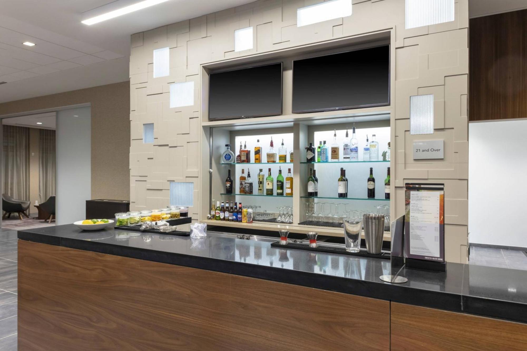 Hotel Courtyard By Marriott Indianapolis West-Speedway Extérieur photo